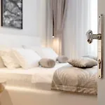 Luxury L'avenue بيت ضيافة 4*