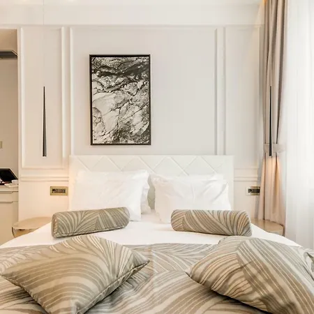 Luxury L'avenue Gasthuis 4*