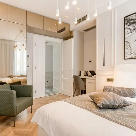 Affittacamere Luxury L'avenue 4*